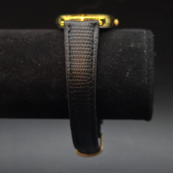 Classique Black Quartz Watch New In Box WORKS Working - Picture 11 of 13